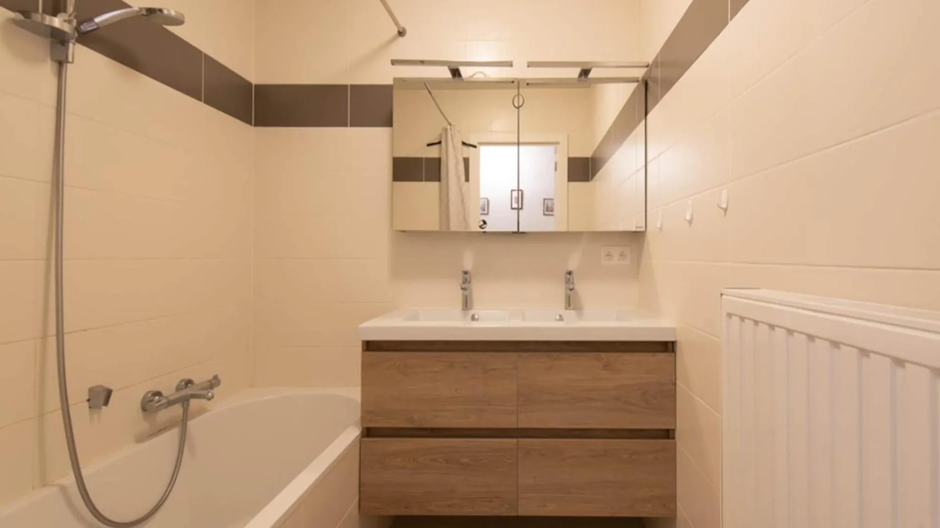 Modern Apartment With Furniture Ostend