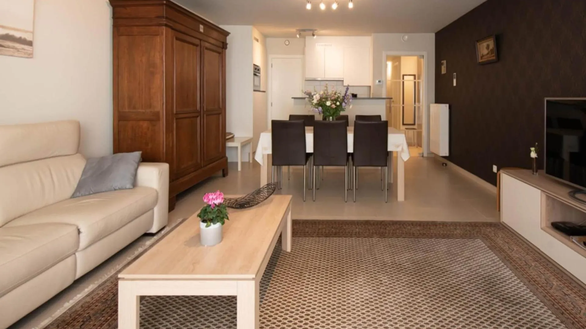 Modern Apartment With Furniture Ostend 0*,
